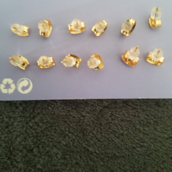 Claire's Stud Earrings Set (6 pairs) - Picture 4 of 6